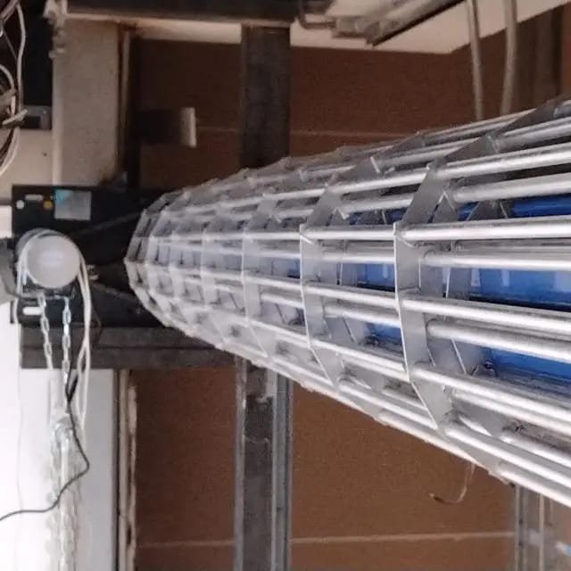 CORTINA TUBULAR DE ALUMINIO